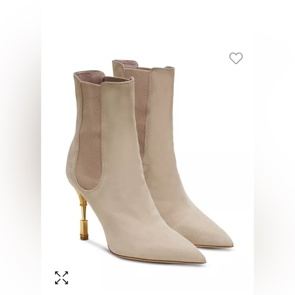 Balmain
Women's Pointed Toe Sculpted High Heel Ankle Boots - Picture 2 of 16